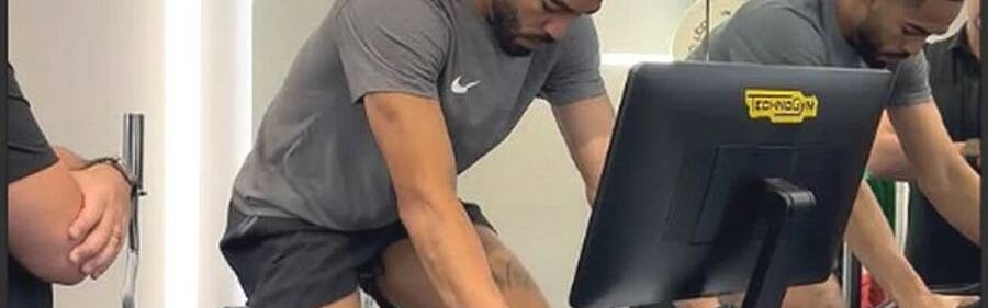 库尼亚出战曼联德比机会大增,已可骑单车!红魔曼城人员此消彼长