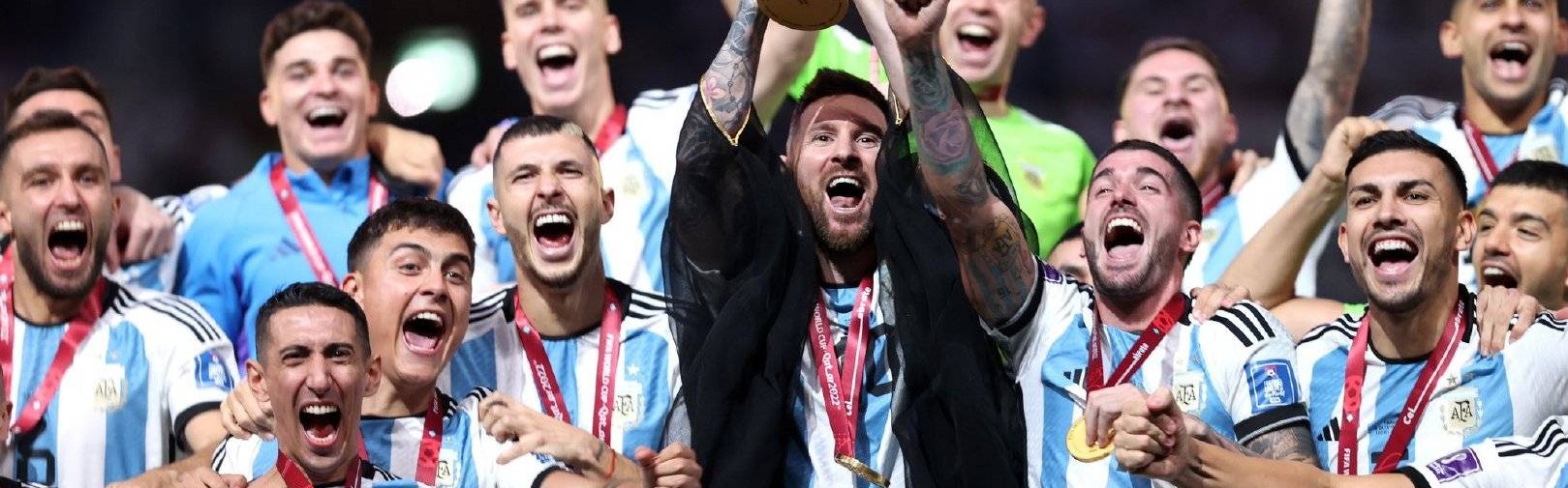 马丁内斯：我们所有人都爱梅西！都会站在他身后！