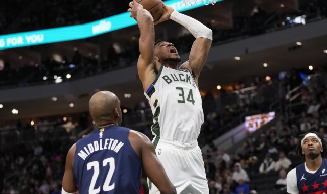 字母哥空砍33+15麦科勒姆绝杀 奇才胜雄鹿