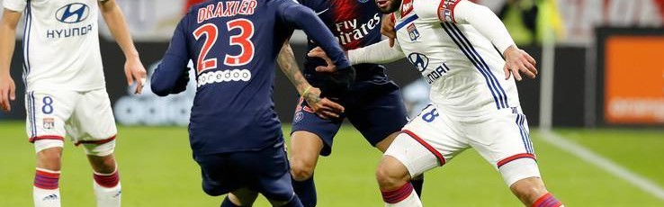 法甲两极对决：南特主场保级生死战 朗斯冲冠路上的&quot;铁桶阵&quot;考验